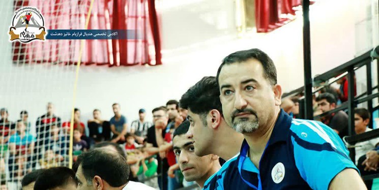 انتقاد سرمربی فرازبام خائیز از لیگ برتر هندبال؛ نگاه مسئولین استانی و شهرستانی مطلوب نیست