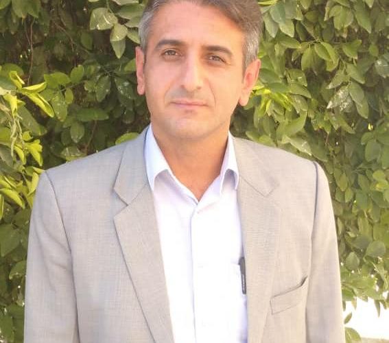 “معلم عامل رهایی از جهل و نادانی”