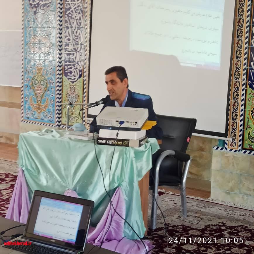 برای تخریب یک فرهنگ نیازی نیست کتاب‌ها را بسوزانیم بلکه همین که کتاب نخوانیم خود تخریب یک فرهنگ است