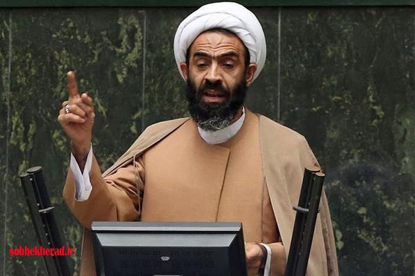 هم گروه شدن تیم ملی را با استکبار جهانی و روباه پیر انگلیس به فال نیک می گیریم