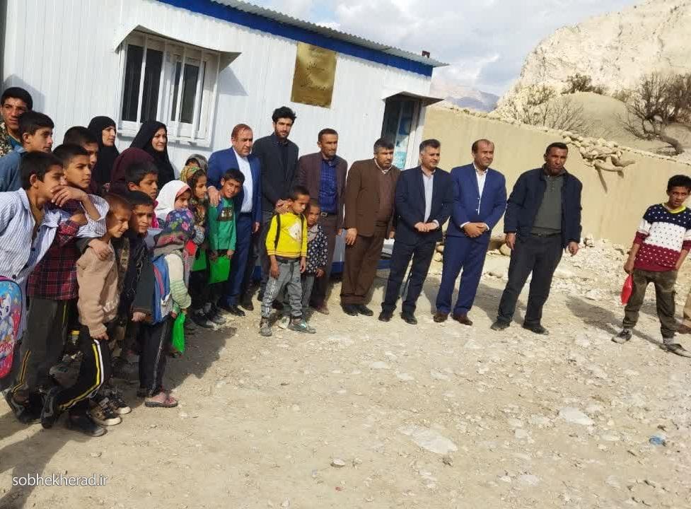 حضور مدیر کل محترم آموزش و پرورش استان کهگیلویه و بویر احمد در منطقه دیشموک حضور مدیر کل محترم آموزش و پرورش استان کهگیلویه و بویر احمد در منطقه دیشموک