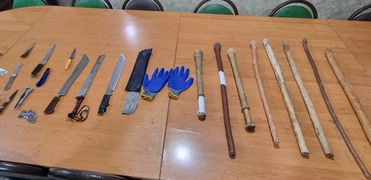 طرح ارتقا امنیت اجتماعی در بخش چاروسا با کشف سلاح گرم و سرد برگزار شد طرح ارتقا امنیت اجتماعی در بخش چاروسا با کشف سلاح گرم و سرد برگزار شد