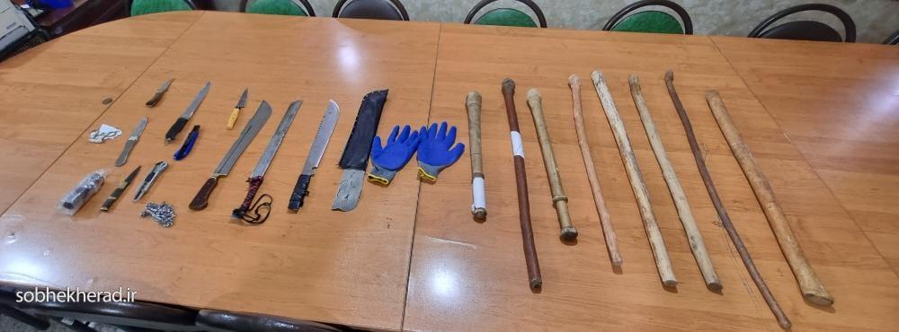 طرح ارتقا امنیت اجتماعی در بخش چاروسا با کشف سلاح گرم و سرد برگزار شد