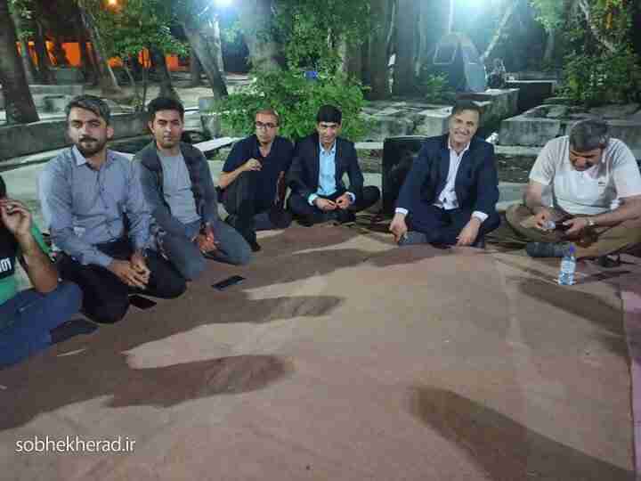 اعمال نگاه سیاسی در خبر آسیب است/موافق شب های شعر بلاد شاپور هستم