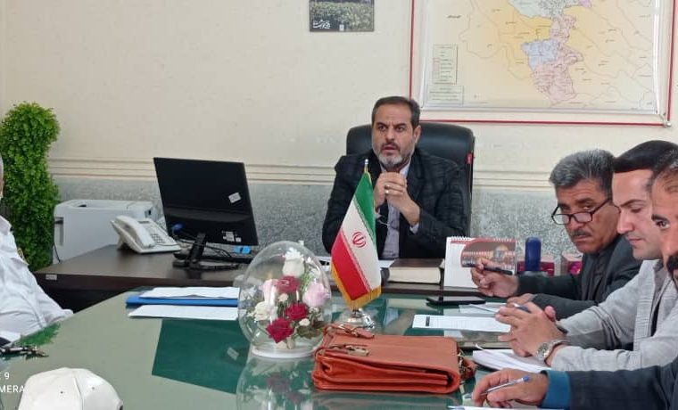 انتقاد تند فرماندار کهگیلویه از وضعیت چاله های خیابانی شهر دهدشت انتقاد تند فرماندار کهگیلویه از وضعیت چاله های خیابانی شهر دهدشت