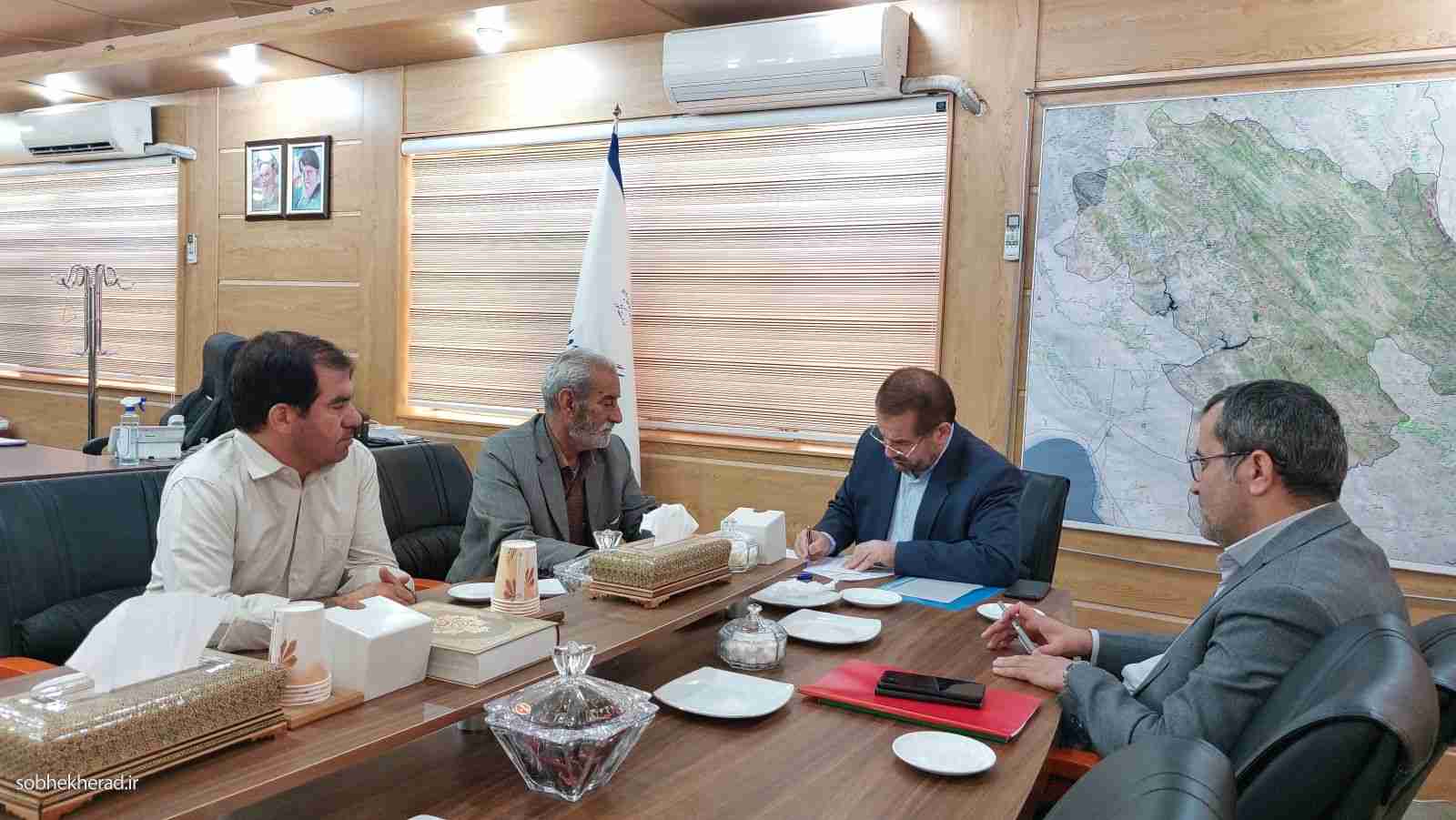 ایجاد اشتغال پایدار و گسترده با کلنگ زنی چندین ابر پروژه در استان صورت می گیرد