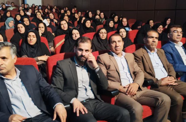 وقتی همه از نبود سالن تخصصی در دهدشت گلایه می کنند / انتقاد تند مدیر آموزش وپرورش از ورود غیر قاعده مند معلم به سیستم تعلیم و تربیت