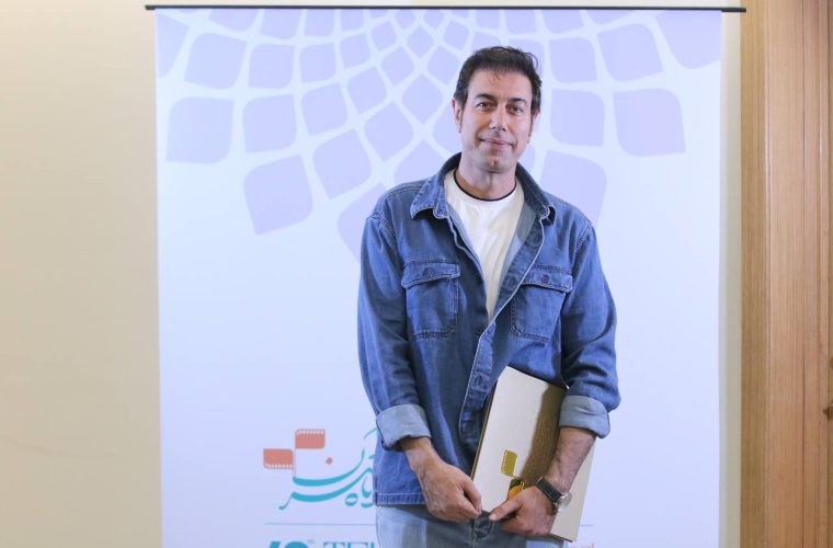 دیپلم افتخار بهترین کارگردانی بخش فیلم های تجربی برای کارگردان خوش فکر هم استانی