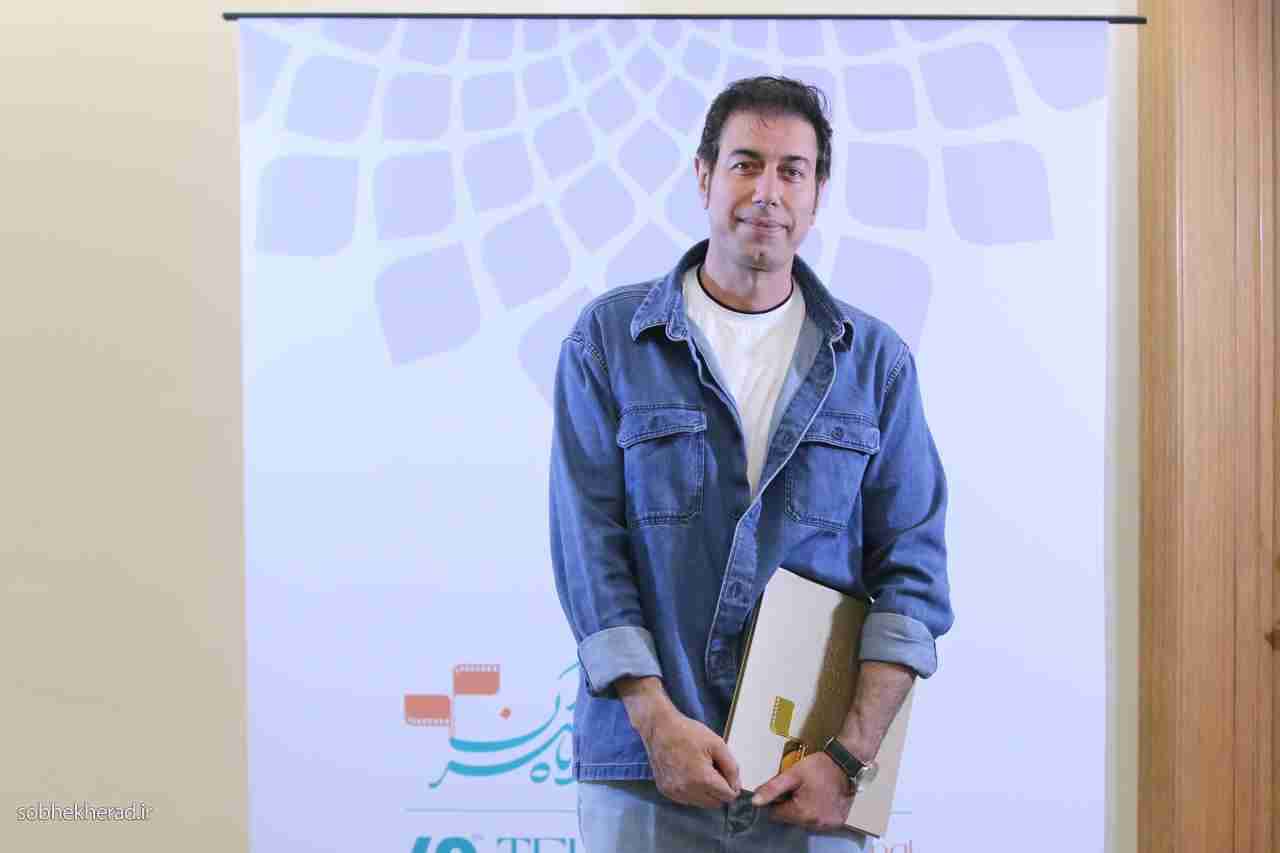 دیپلم افتخار بهترین کارگردانی بخش فیلم های تجربی برای کارگردان خوش فکر هم استانی