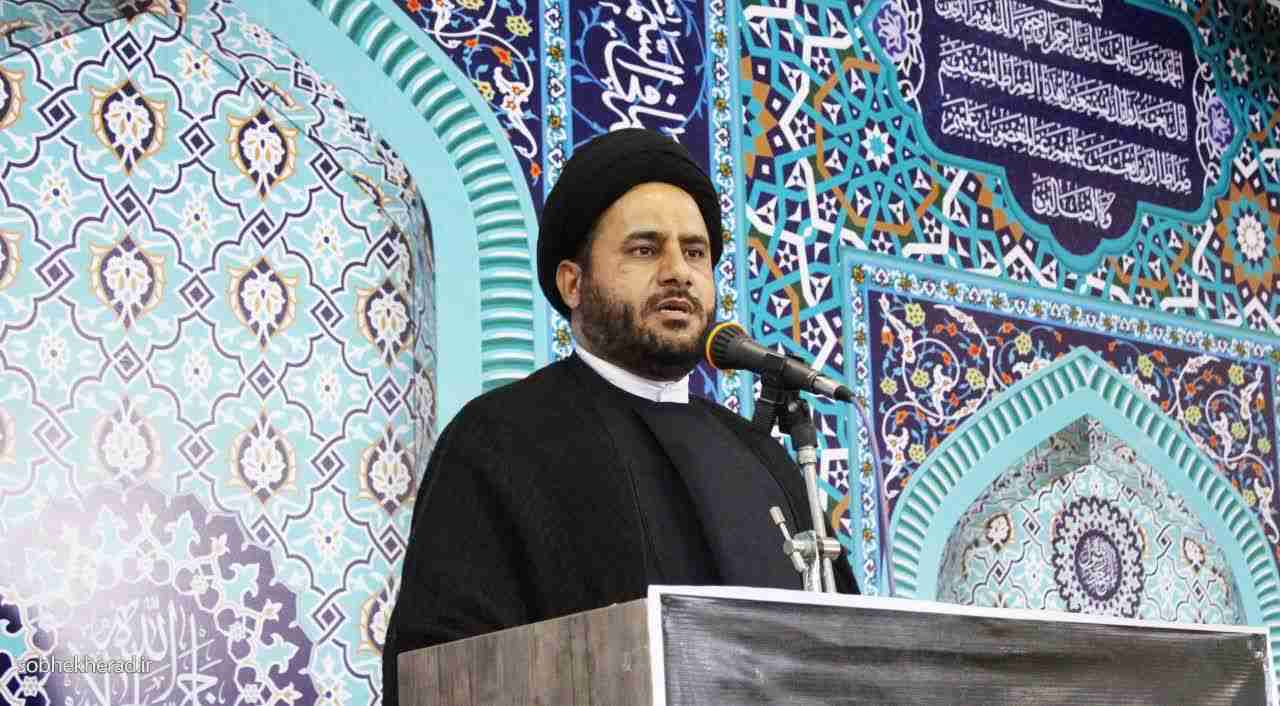 امام (ره) در دوران خود یکی از سر آمدان تاریخ بوده است