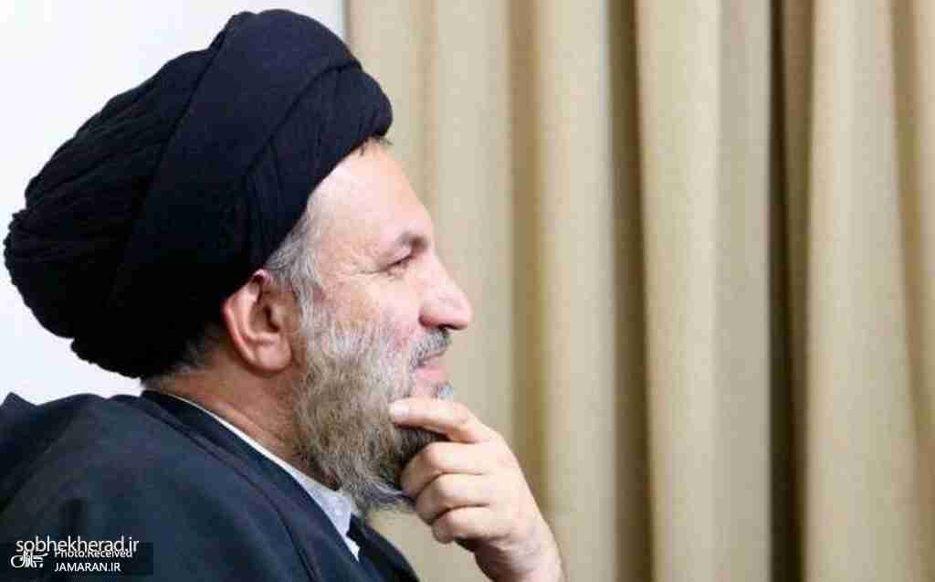 خیانت به صندوق رای خیانت به ناموس اجتماعی -سیاسی و به نظام است خیانت به صندوق رای خیانت به ناموس اجتماعی -سیاسی و به نظام است