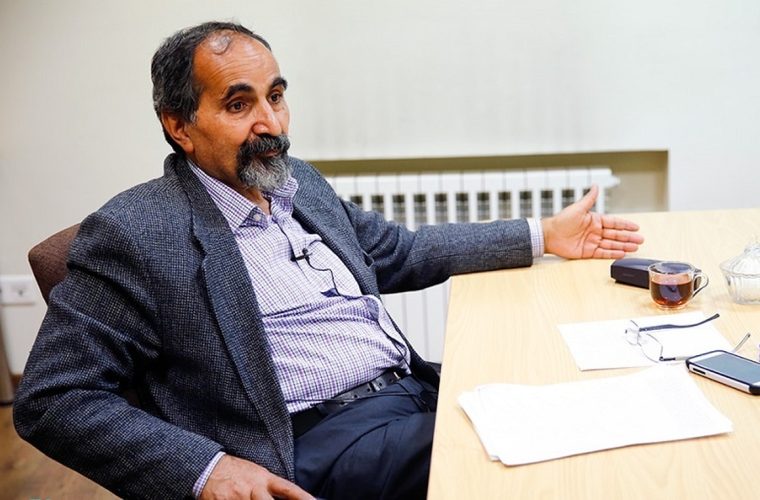به این دلیل باید دست پزشکیان را بوسید