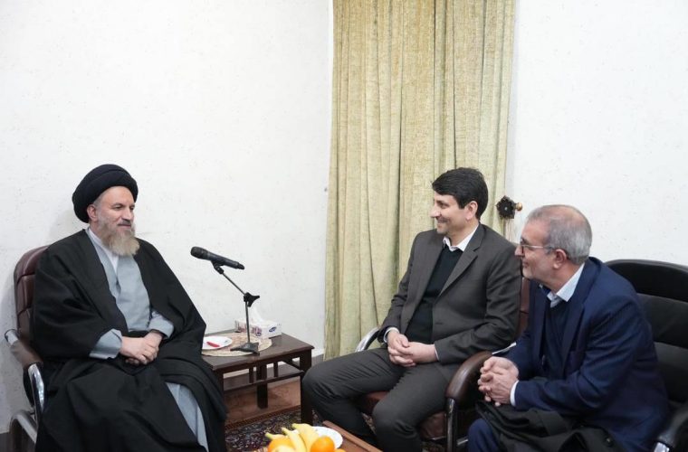 نه محدودیت مطلق و نه آزادی مطلق