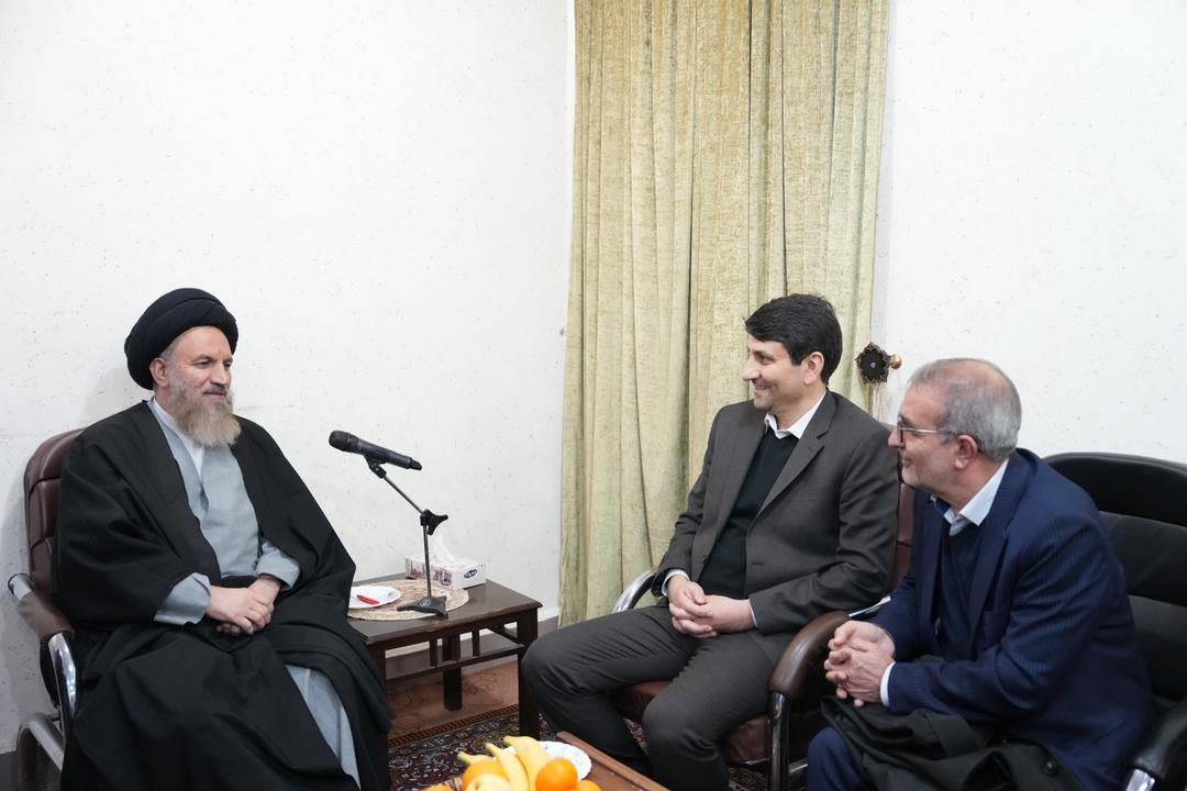نه محدودیت مطلق و نه آزادی مطلق