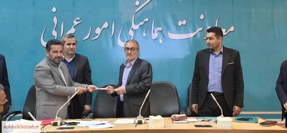 شهرداری لنده حائز رتبه برتر در بین شهرداریهای استان+تصاویر