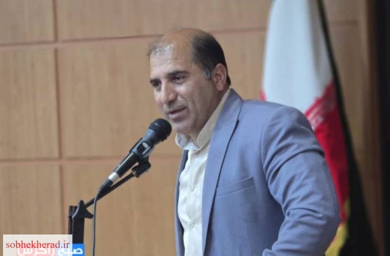 مراسم تجلیل از اصحاب رسانه و خبرنگاران به نحو شایسته ای برگزار شود