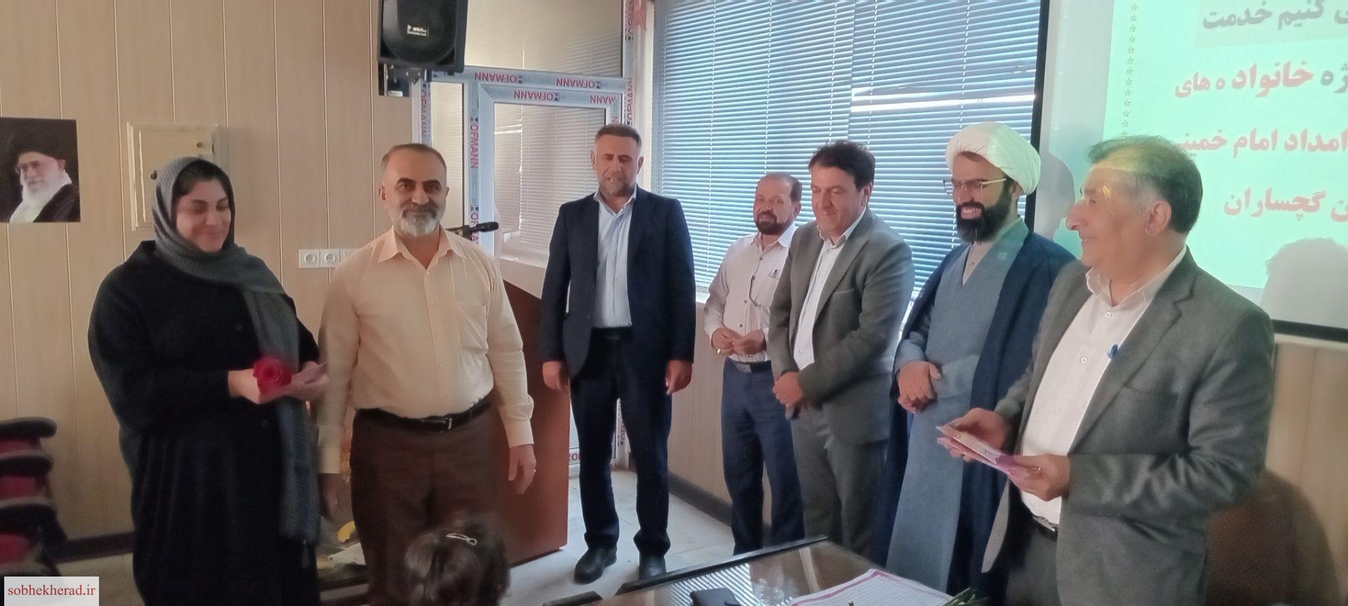 آیین تکریم و تجلیل از خانواده های امدادگران کمیته امداد گچساران