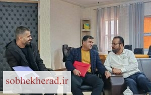 وفایی مقدم:تکریم ارباب رجوع اولویت اصلی همه ما است/درب فرمانداری چرام به روی همه مردم باز است/پاسخگویی و شفافیت؛مردم حق دارند از عملکرد مدیران مطلع باشند