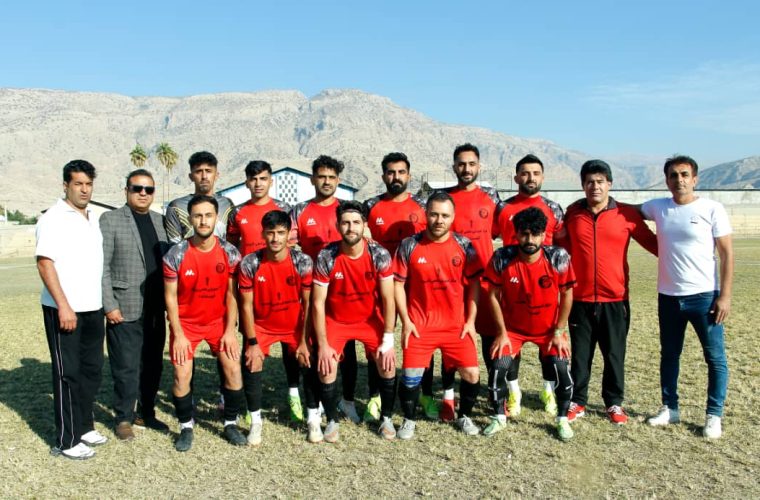 پرسپولیس چرام؛قهرمان بدون شکست سوپرلیگ فوتبال استان/صعود نماینده استان به لیگ چهار فوتبال کشور/حسن پور مهاجم پرسپولیس و آقای گل استان/عکس