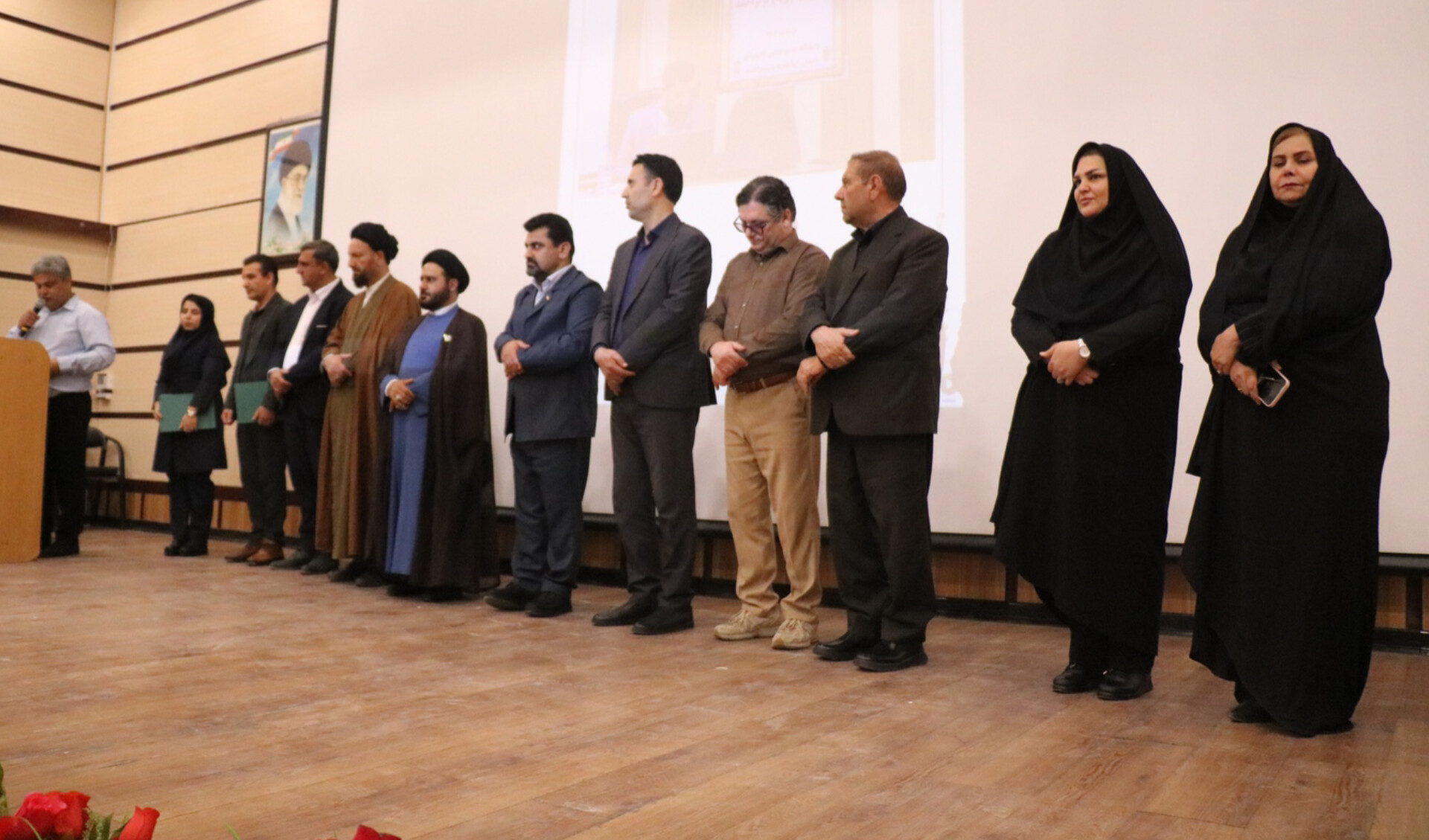 آیین تجلیل از مدرسان مرکز آموزش علمیکاربردی گچساران ۱ برگزار شد آیین تجلیل از مدرسان مرکز آموزش علمیکاربردی گچساران ۱ برگزار شد
