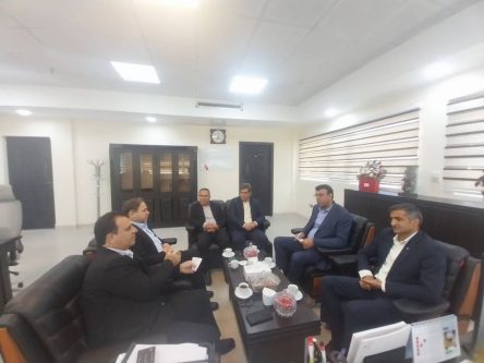 پست‌بانک در ارائه خدمات مالی و بانکی در مناطق کم‌برخوردار پیشگام است