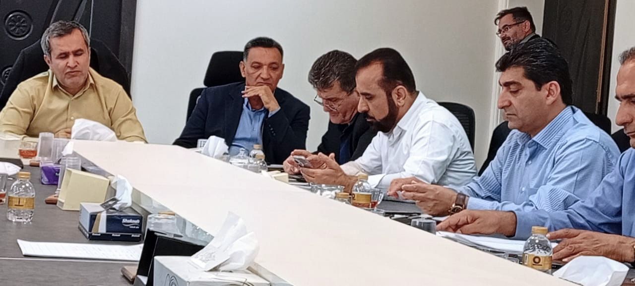«لنده در کانون توجه نشست عمرانی استان؛ اولویت با راه و آموزش» «لنده در کانون توجه نشست عمرانی استان؛ اولویت با راه و آموزش»
