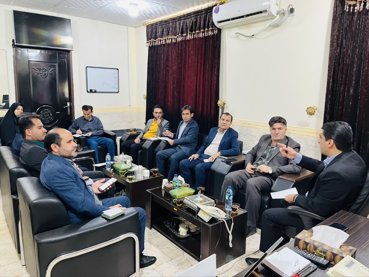 پرداخت ۶۰۰ فقره تسهیلات اشتغالزایی در یک سال اخیر در شهرستان لنده پرداخت ۶۰۰ فقره تسهیلات اشتغالزایی در یک سال اخیر در شهرستان لنده