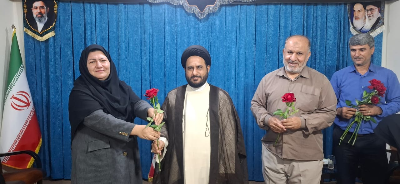 امام‌جمعه گچساران از خبرنگاران شهرستان تجلیل کرد