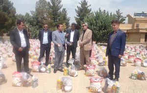 توزیع یک هزار بسته معیشتی بین خانواده های نیازمند بخش لوداب توزیع یک هزار بسته معیشتی بین خانواده های نیازمند بخش لوداب