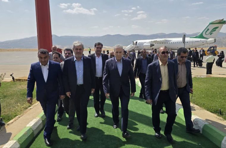 بزرگ ترین هیئت اقتصادی کشور وارد یاسوج شد بزرگ ترین هیئت اقتصادی کشور وارد یاسوج شد