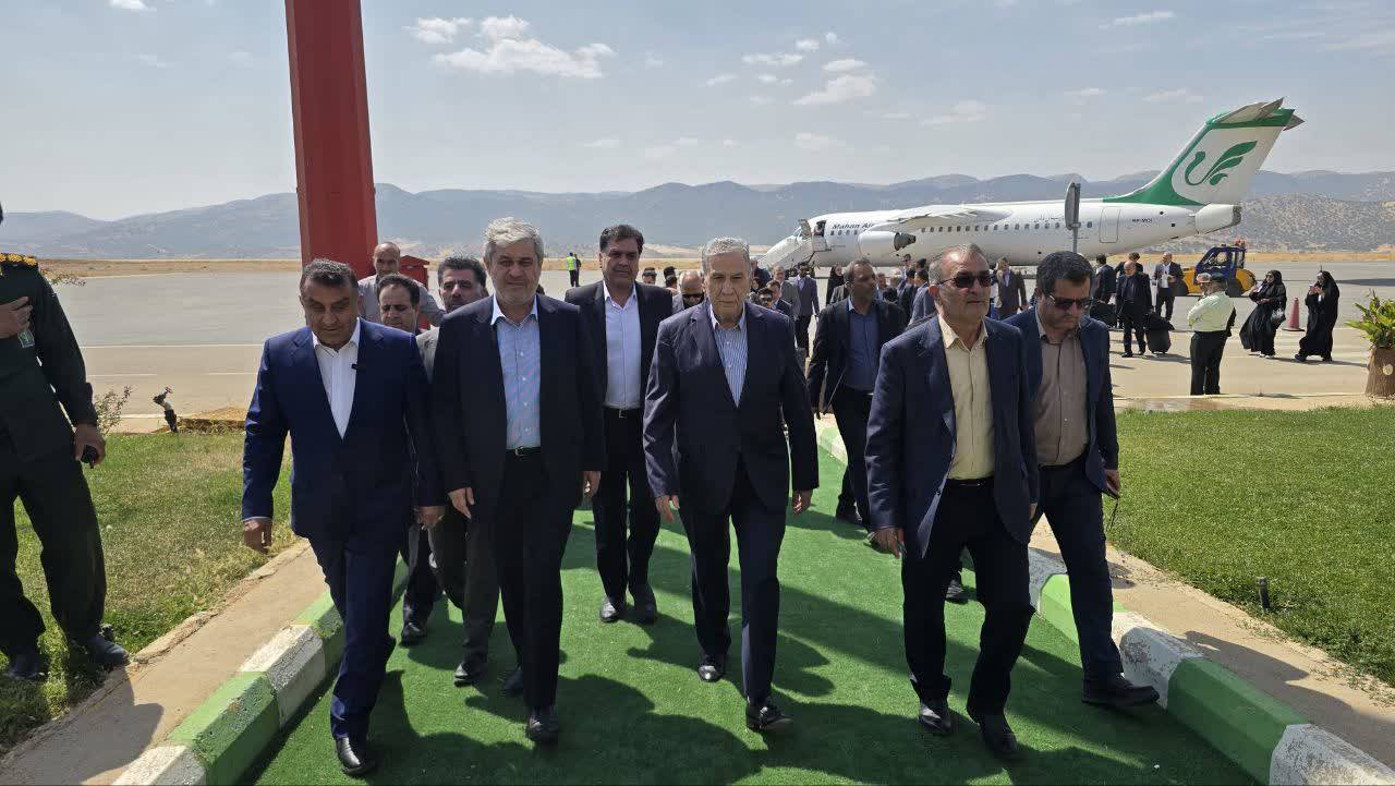 بزرگ ترین هیئت اقتصادی کشور وارد یاسوج شد
