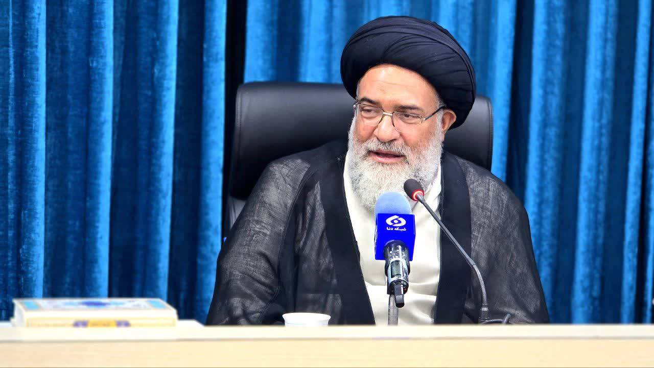 فعالان بخش خصوصی مجاهدان خط مقدم نبرد اقتصادی هستند
